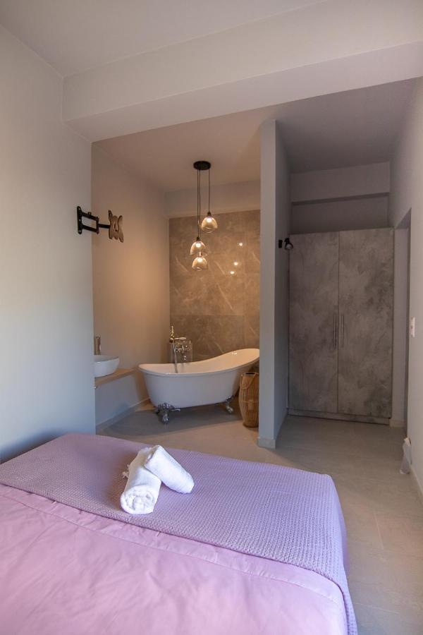 Kómboi Georgianna'S Suite With Private Pool , 'Greysuite' מראה חיצוני תמונה